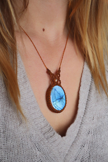 Boho Makramee blauer Labradorit Anhänger Halskette