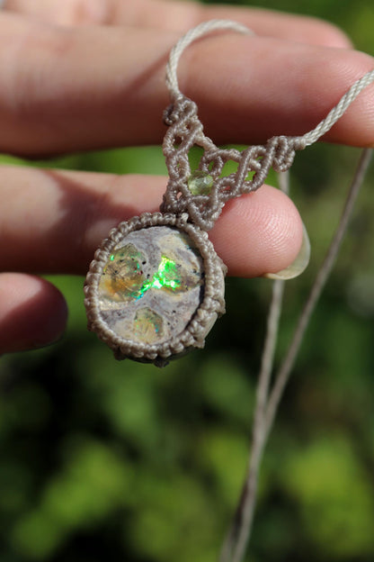 LAMEA Mexikanischer OPAL-Anhänger mit Peridot-Perlen