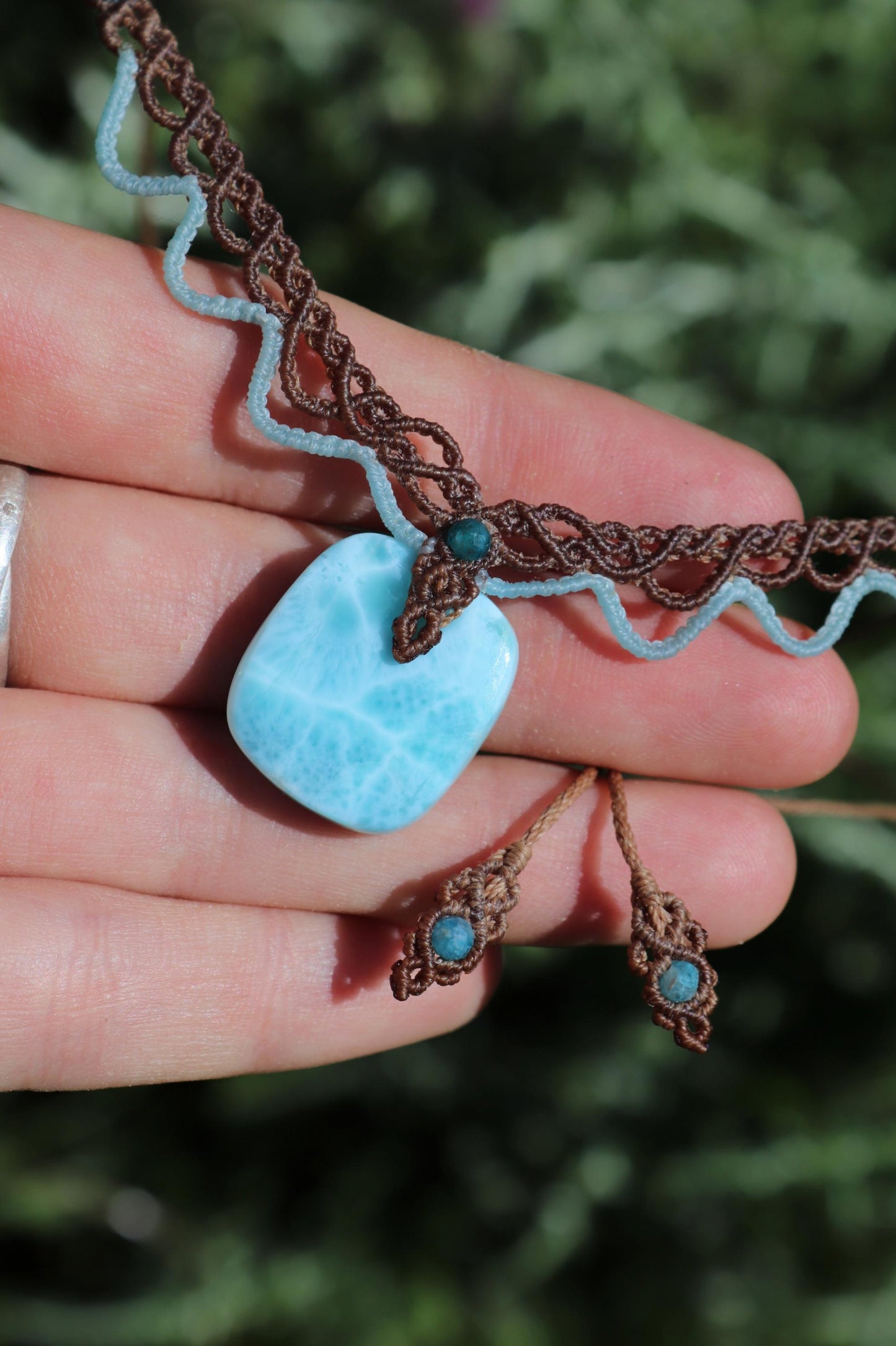 LARIMAR Choker mit Apatitperlen