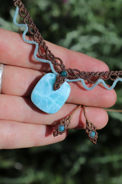 LARIMAR Choker mit Apatitperlen