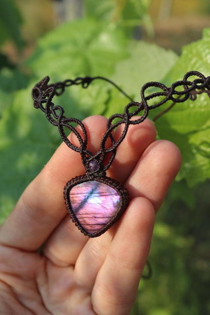 Eleganter violetter SPECTROLITH-Choker