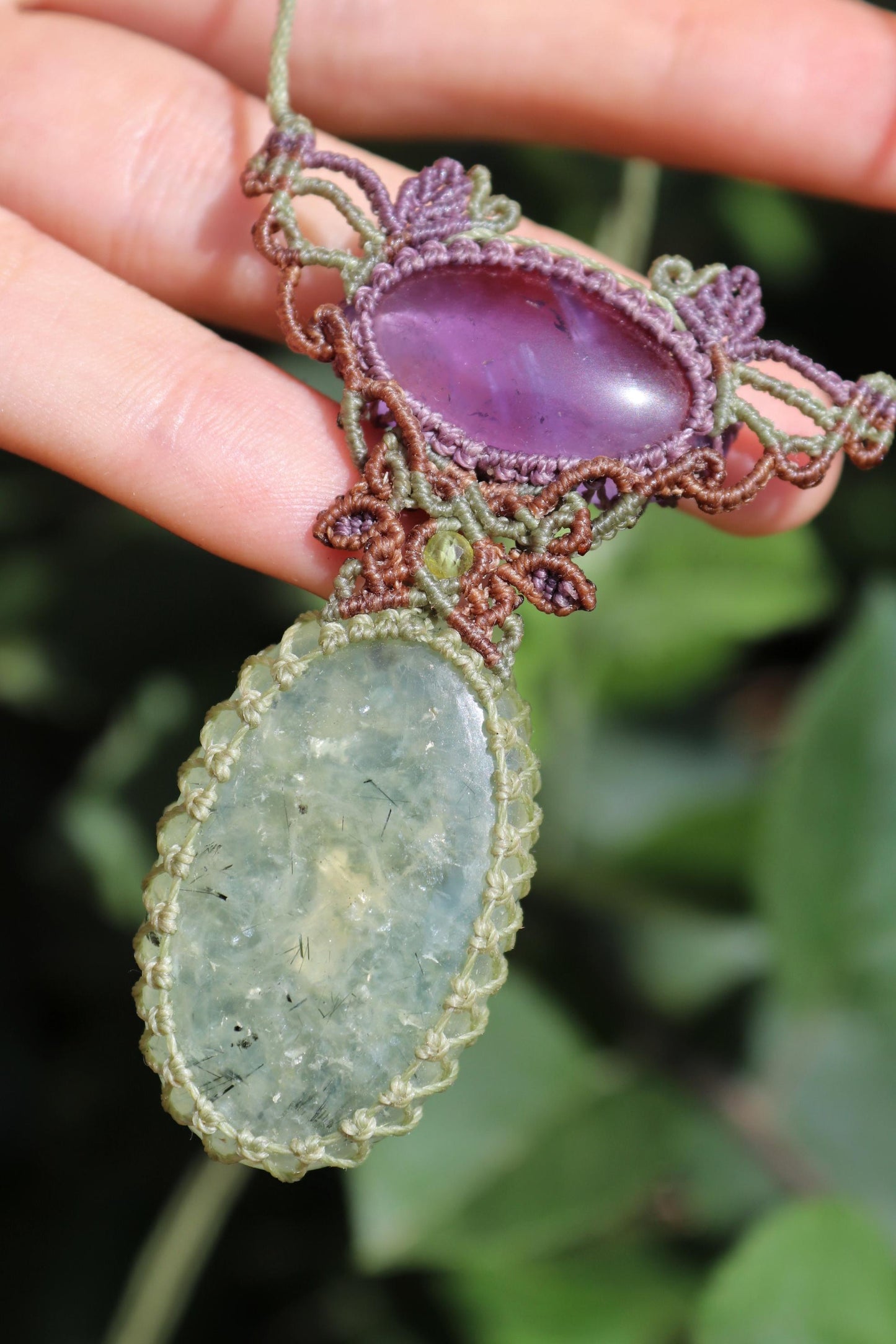ELOWEN’S GARDEN Anhänger mit Prehnit und Amethyst