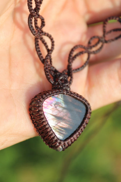 Eleganter violetter SPECTROLITH-Choker