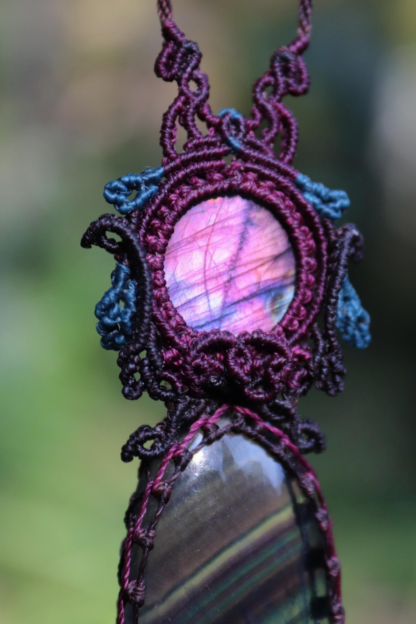 ASTRAL REALMS kosmische FLUORIT- und violette Spectrolith-Halskette