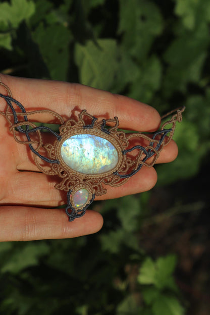 Äthiopischer OPAL und MONDSTEIN Choker