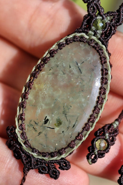 PREHNIT-Anhänger mit Aquamarin, grünem Amethyst und Peridot