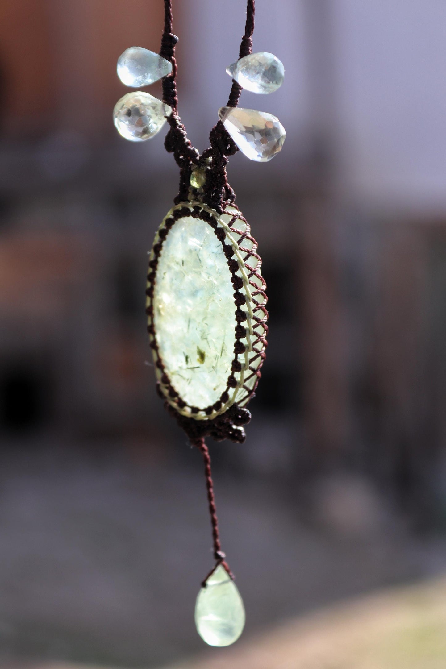 PREHNIT-Anhänger mit Aquamarin, grünem Amethyst und Peridot