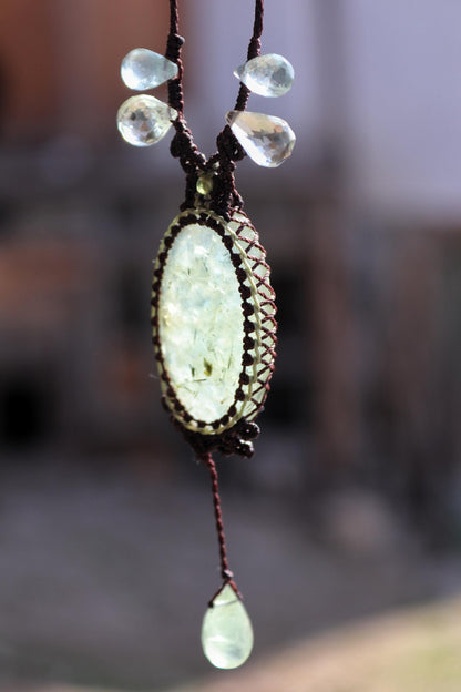PREHNIT-Anhänger mit Aquamarin, grünem Amethyst und Peridot