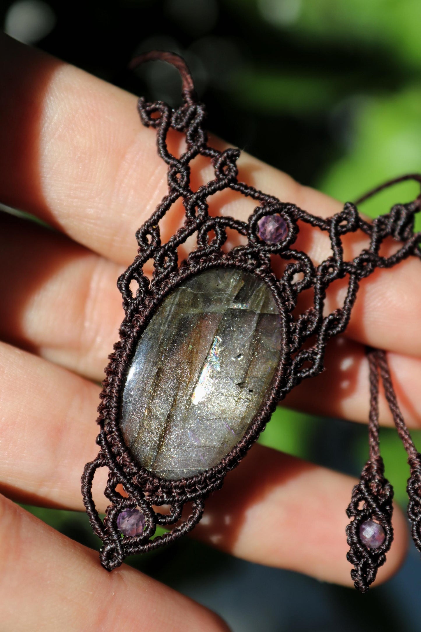 Lila LABRADORIT-Anhänger mit Amethystperlen