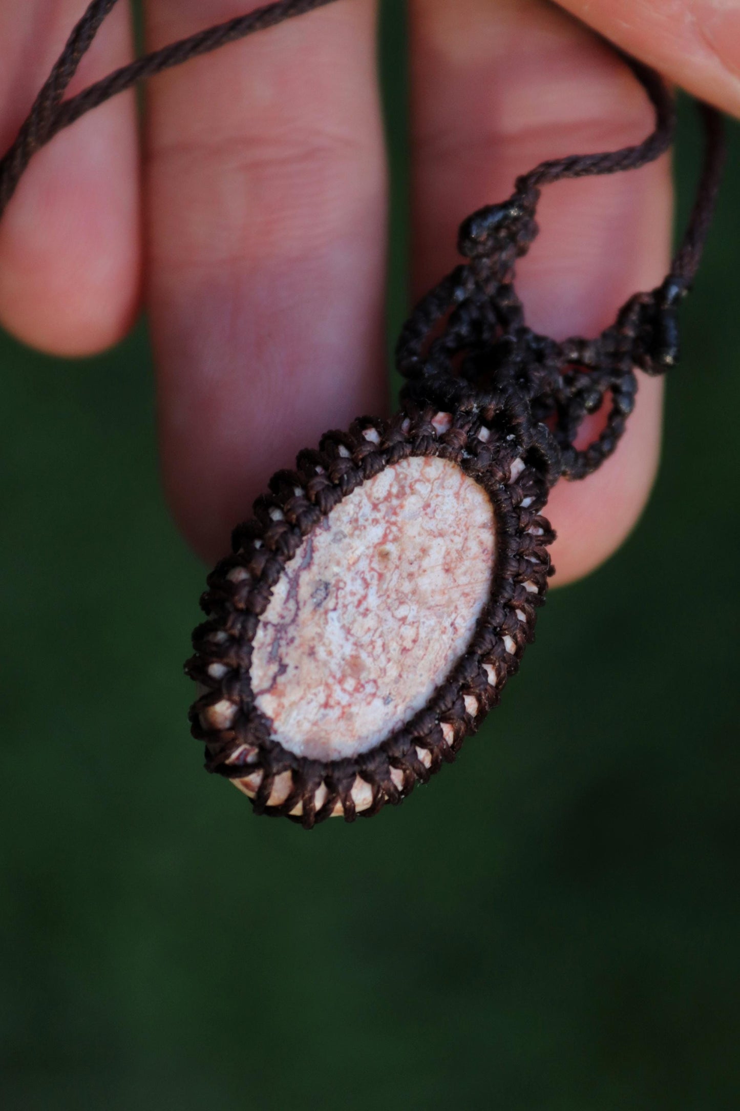 Mexikanische OPAL-Halskette aus Mikro-Makramee 