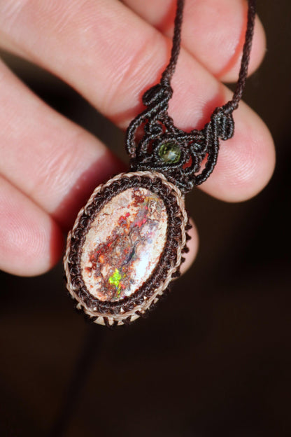 Mexikanische OPAL-Halskette aus Mikro-Makramee 