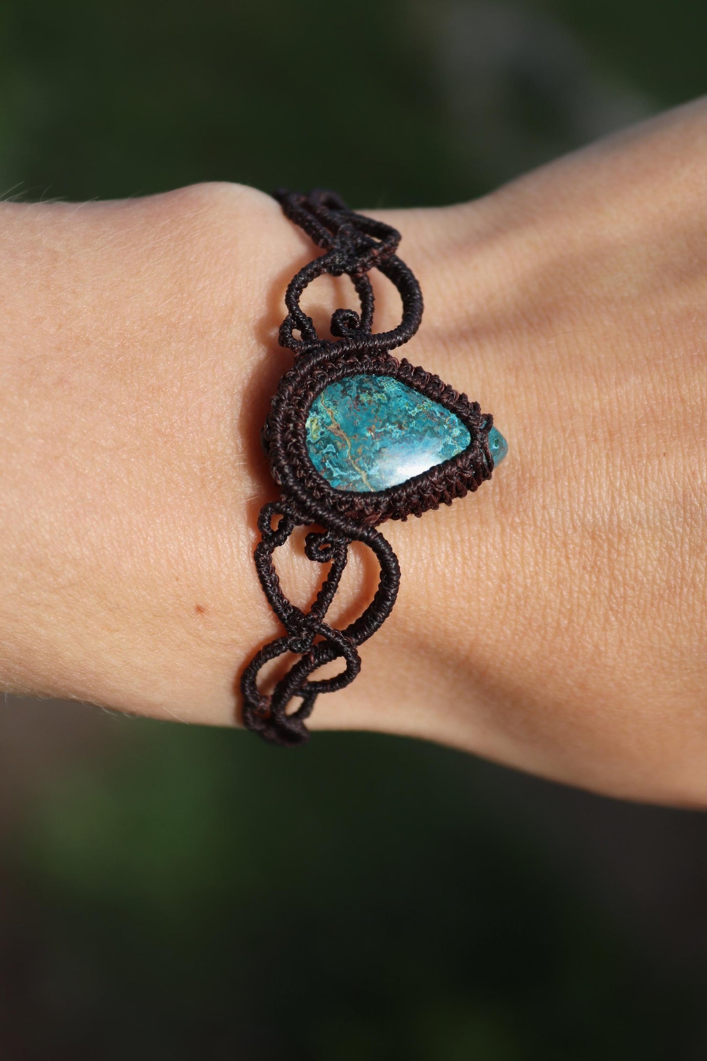 Shattuckit-Armband in blau-grüner Farbe ("petrol")