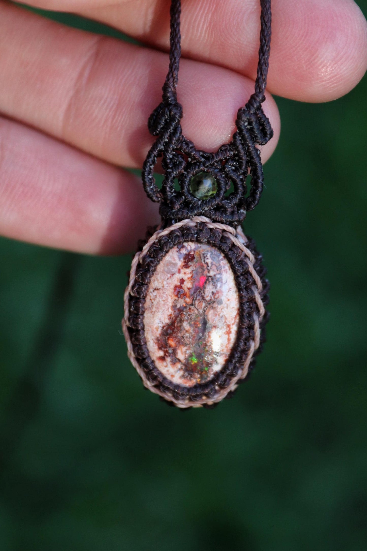 Mexikanische OPAL-Halskette aus Mikro-Makramee 