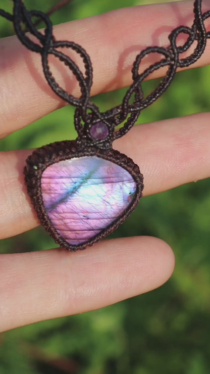 Eleganter violetter SPECTROLITH-Choker
