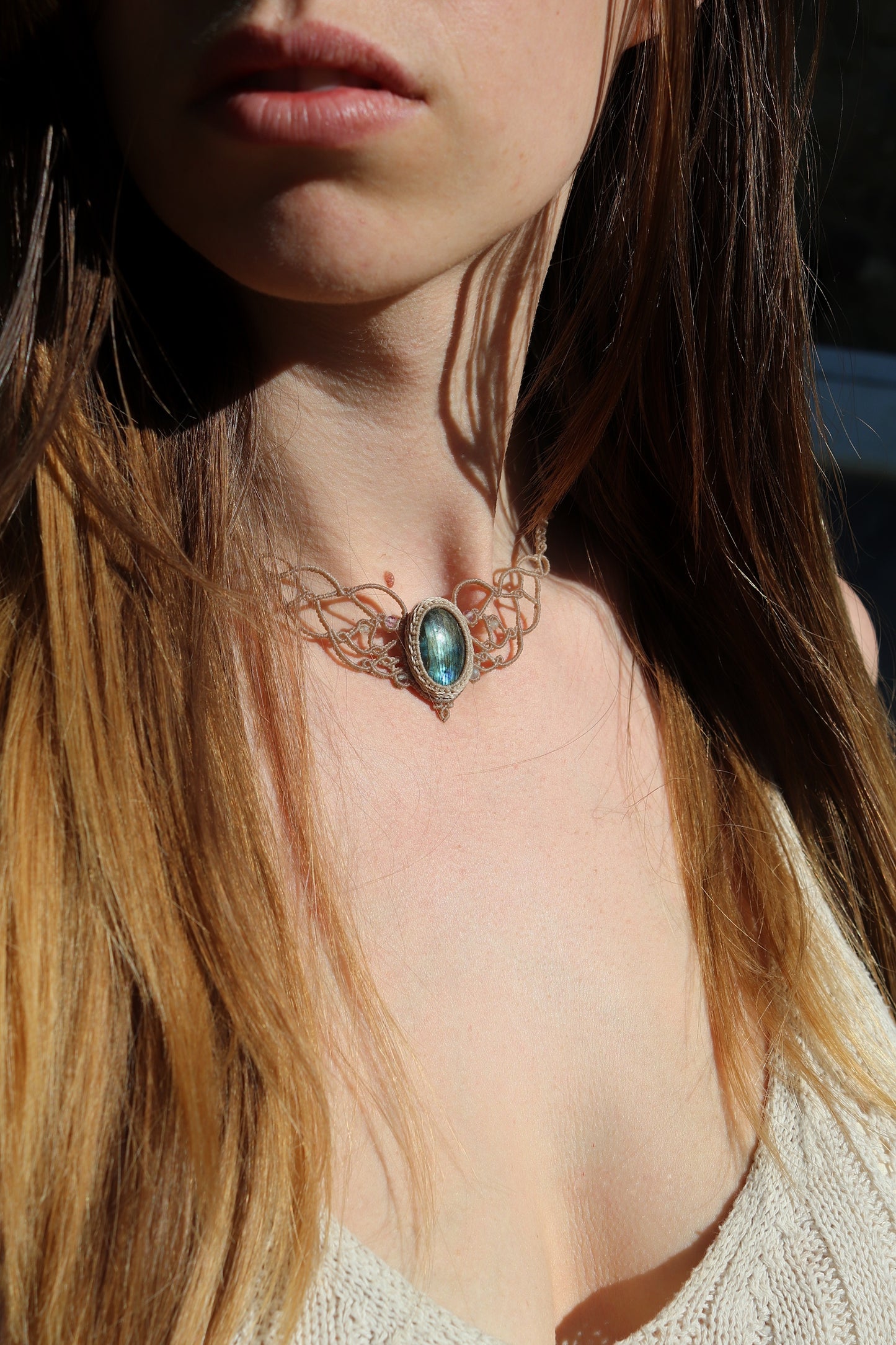 Zierliches grünes LABRADORIT-Choker mit Fluoritperlen
