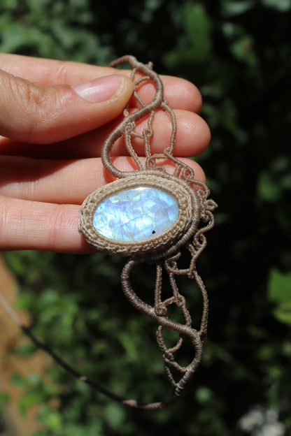 Tiara mit blauem Mondstein, Haarschmuck