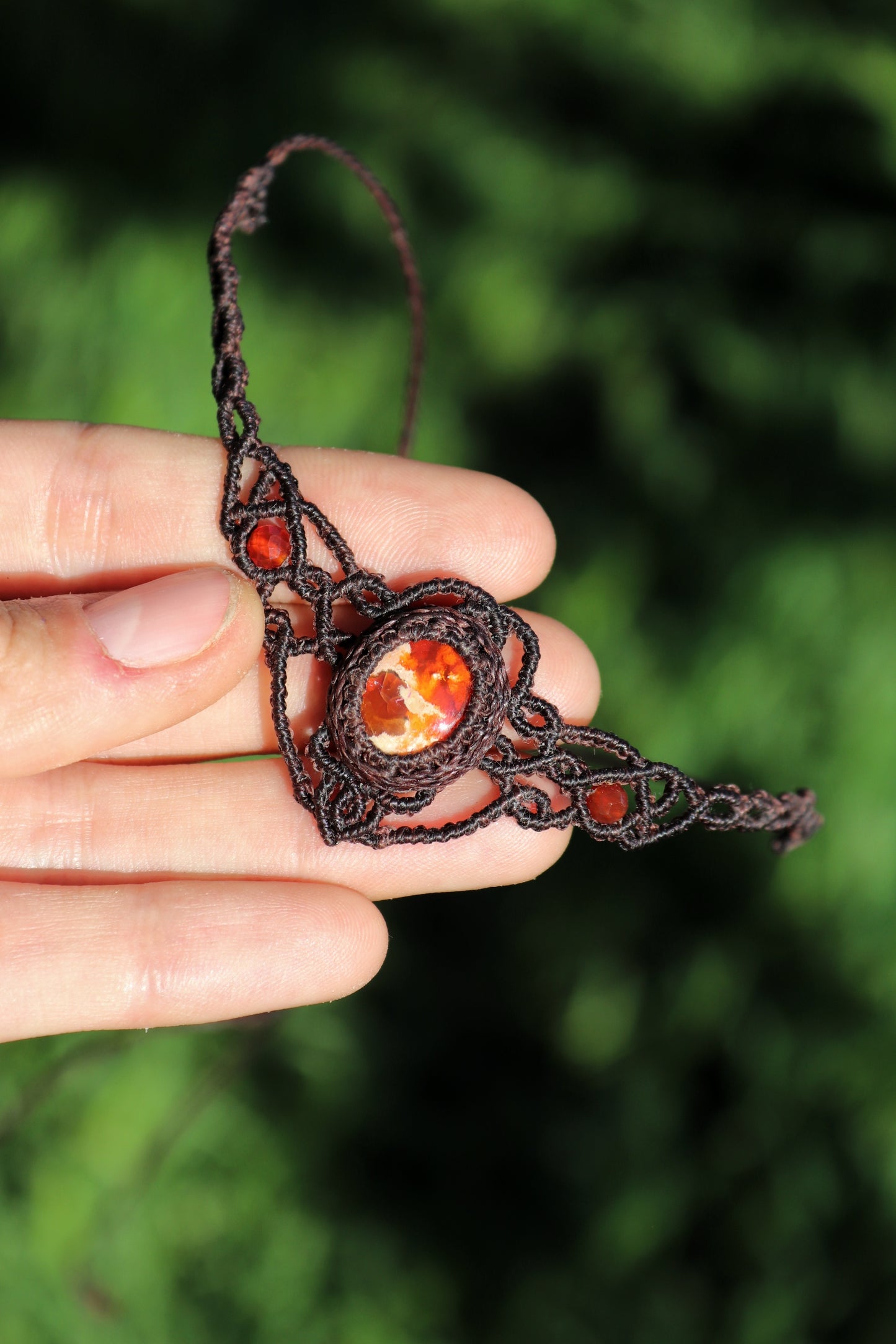 Feueropal-Choker (Rot) mit Cornalin-Perlen