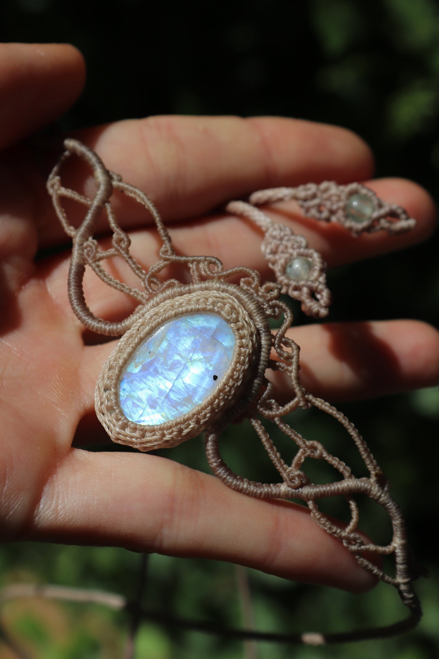 Tiara mit blauem Mondstein, Haarschmuck