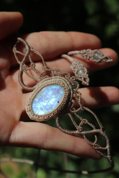Tiara mit blauem Mondstein, Haarschmuck